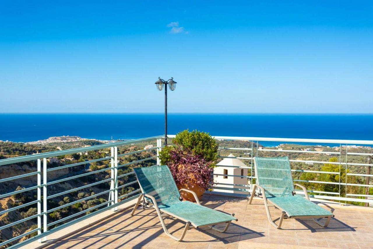 Villa Selini Roussospítion 外观 照片