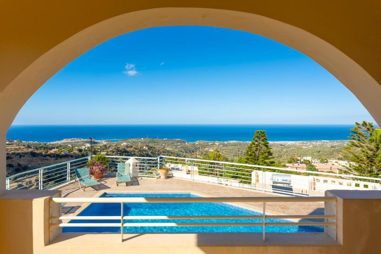 Villa Selini Roussospítion 外观 照片