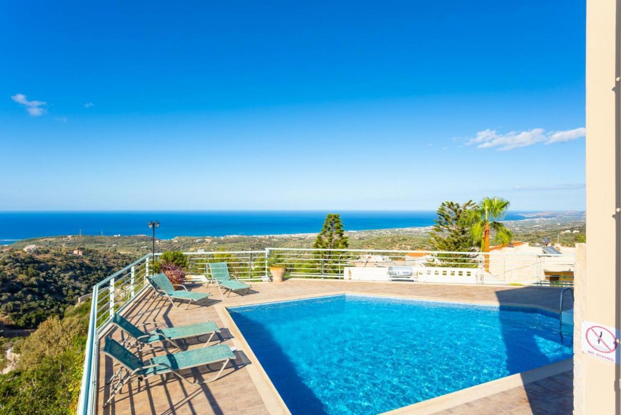 Villa Selini Roussospítion 外观 照片