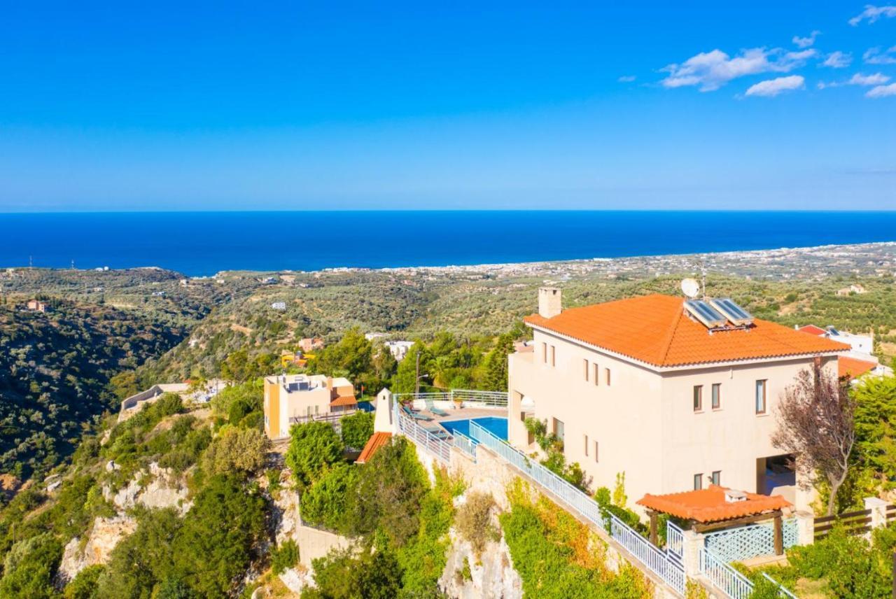 Villa Selini Roussospítion 外观 照片